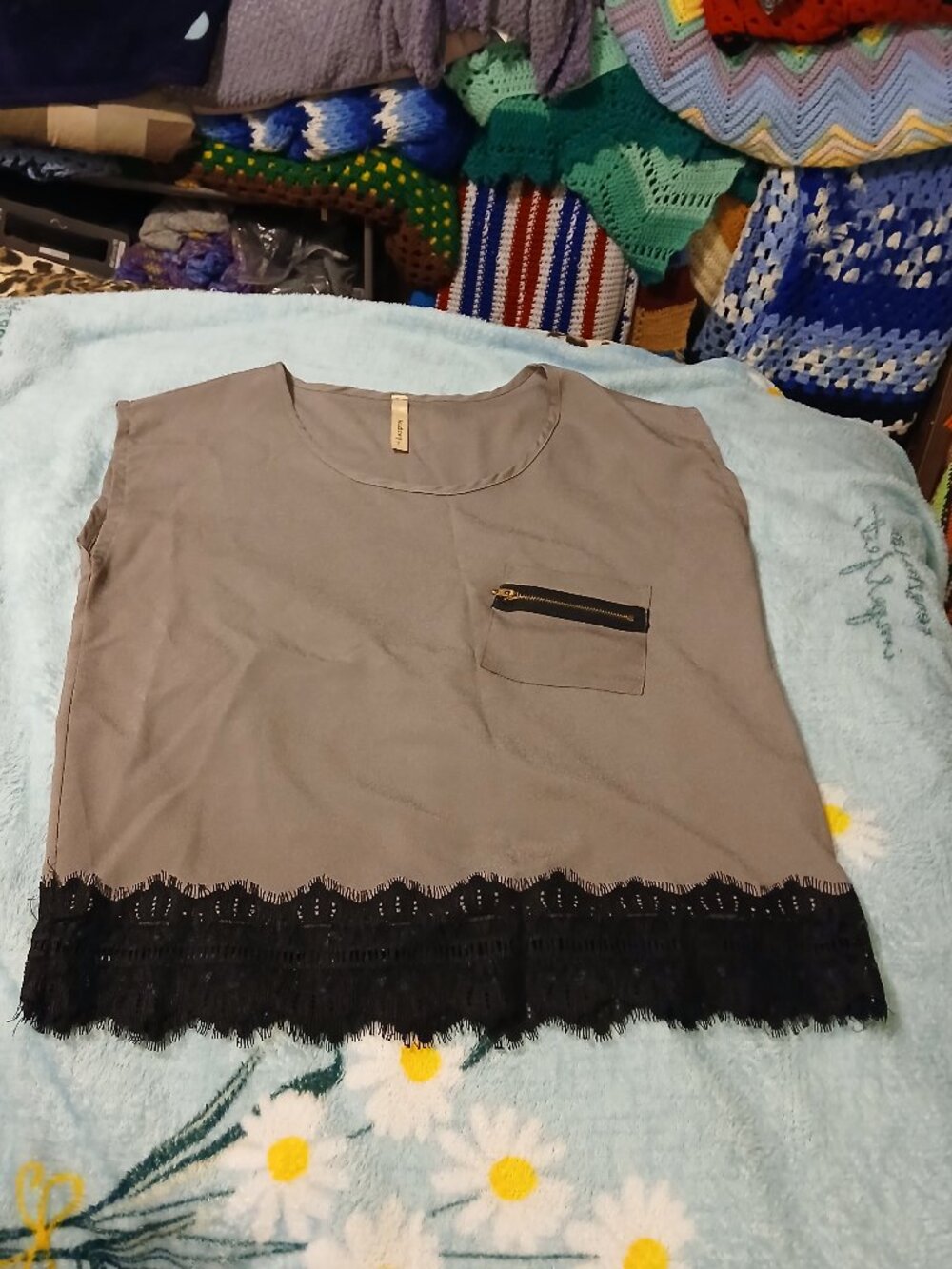 Ladies Small Audrey 3+1 Gray-Brown with Black Fringed with Pocket Sleeveless Top
